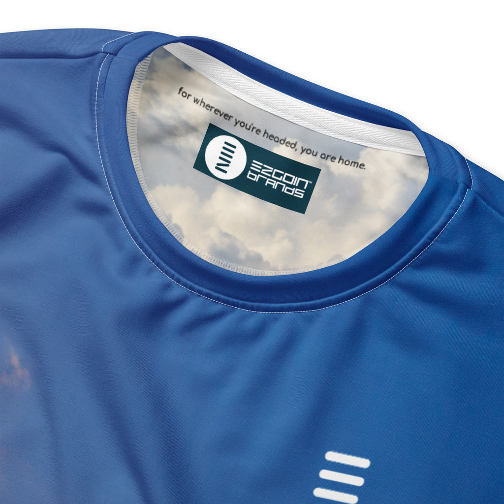 recycled performance knit, neck detail, and messaging.